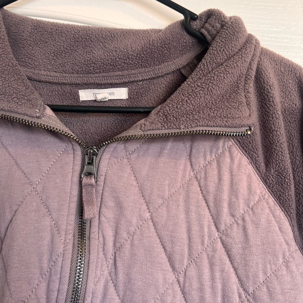 Pullover - Picture 2 of 2
